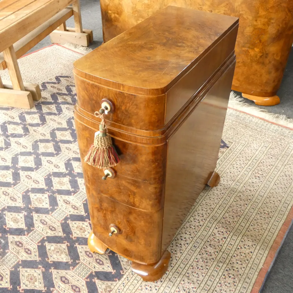 DECO BEDSIDE CABINET 335x550x715mm Image 1++