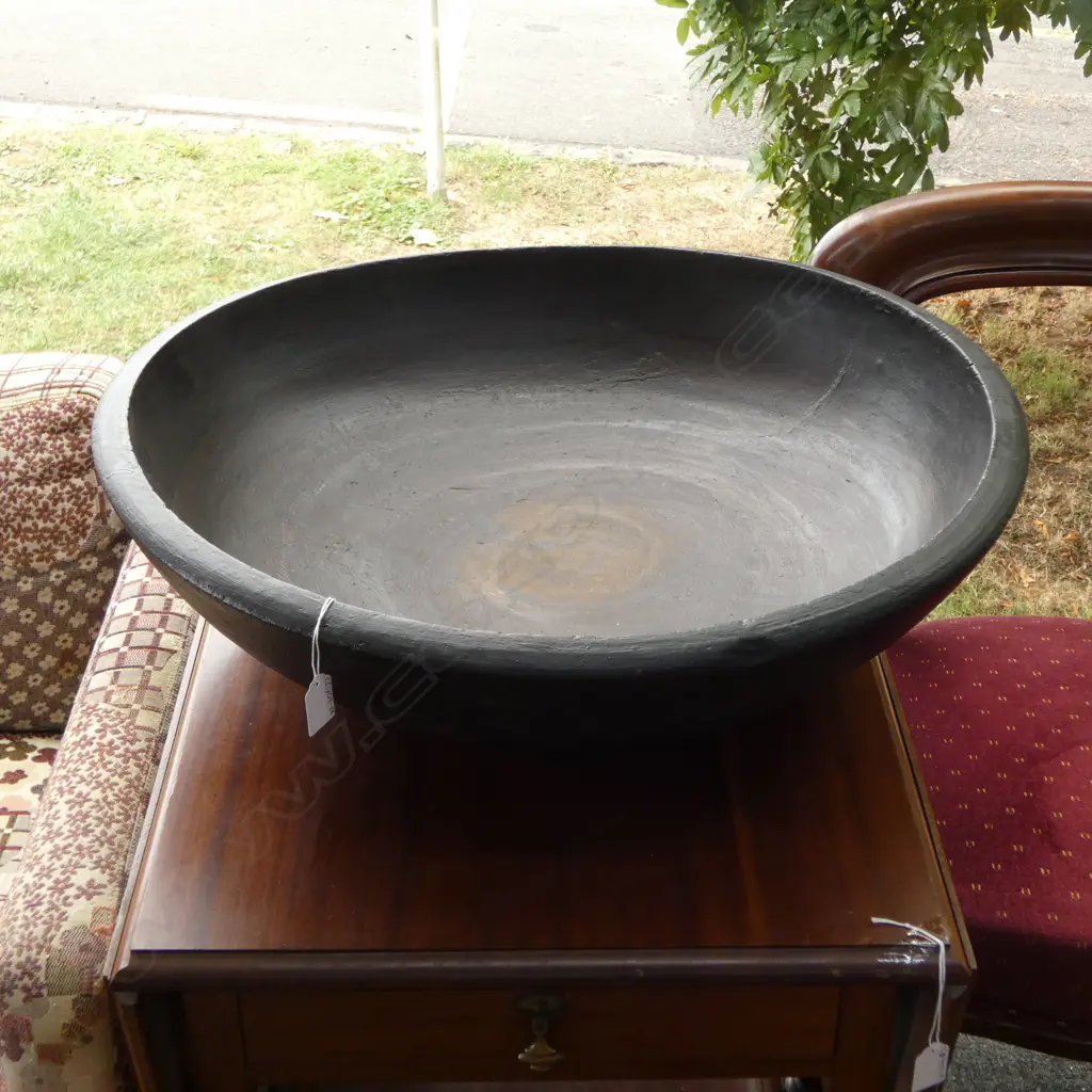 Lacquered Japanese wood bowl Dia.640mm Image 1++