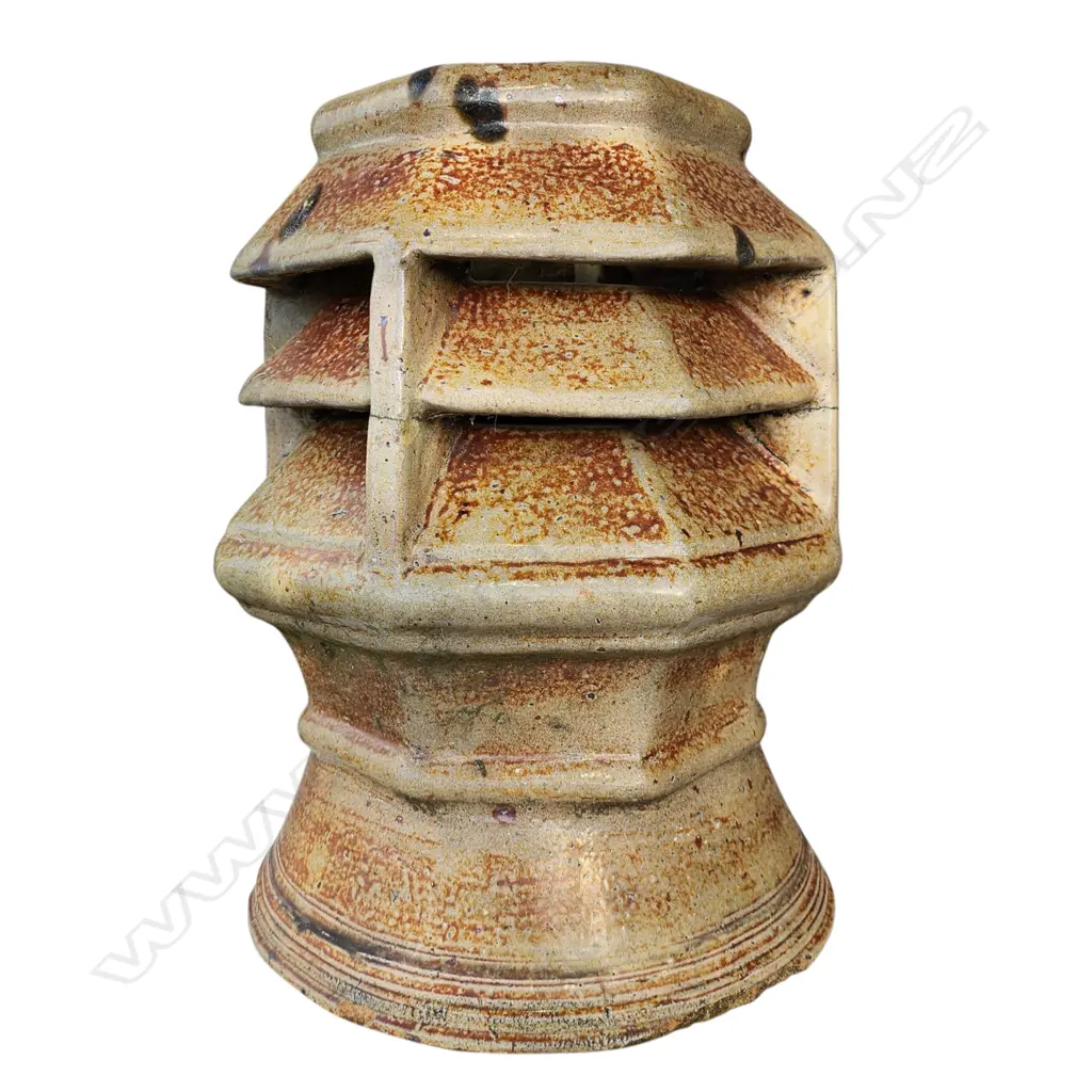 CHIMNEY POT (cracks) Image 1++