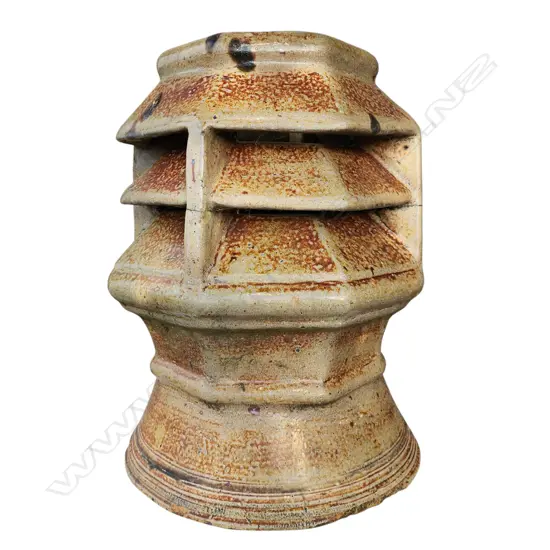 CHIMNEY POT (cracks)