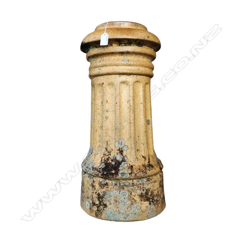 TERRACOTTA CHIMNEY POT H.600mm Image 1++