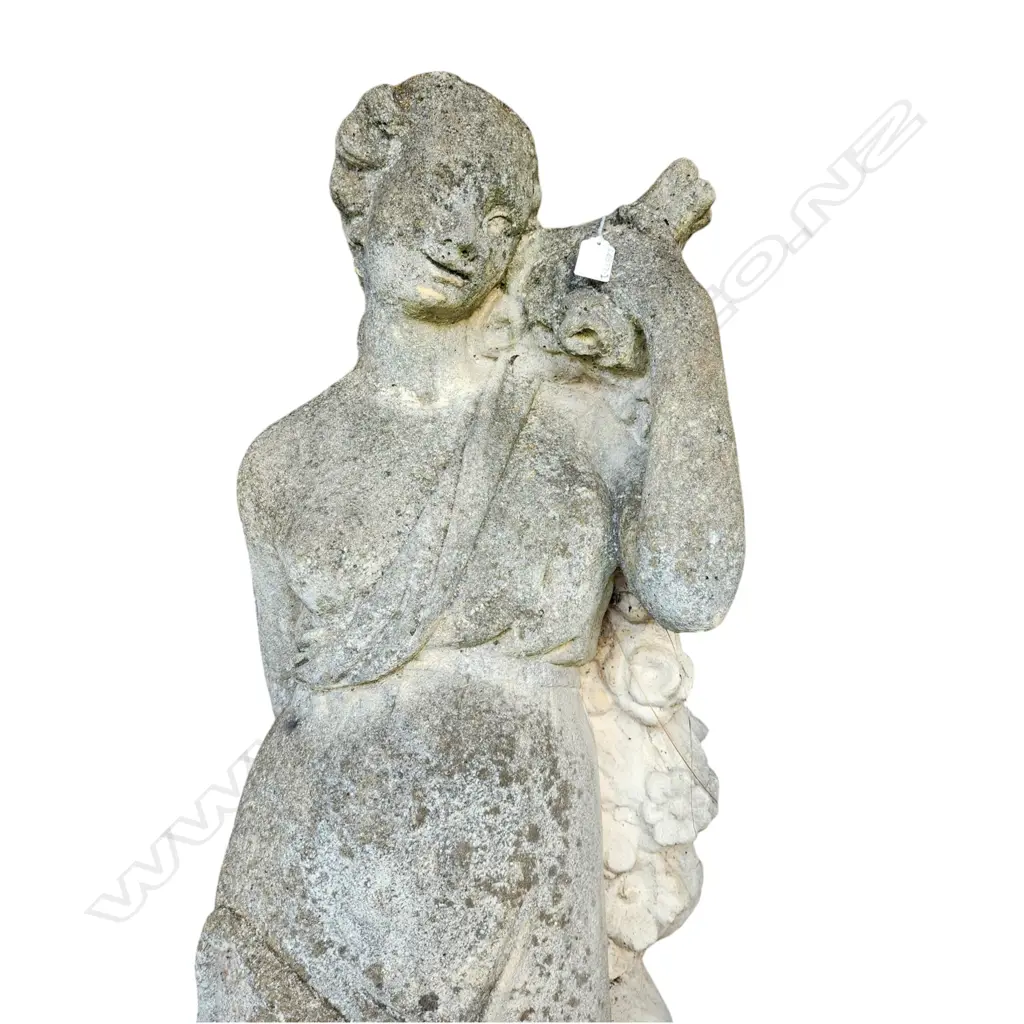 WEATHERED CONCRETE GARDEN STATUE H.1400mm Image 1++