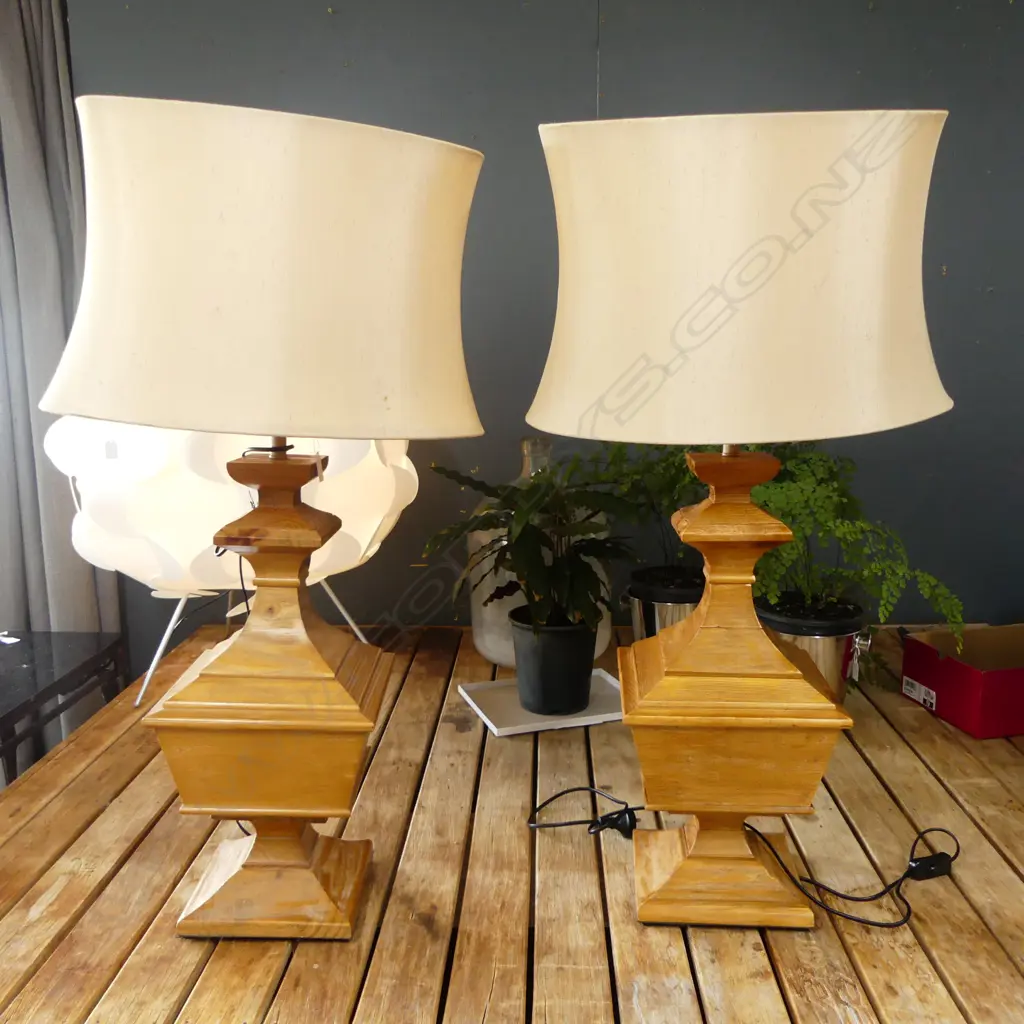 PR TABLE LAMPS H.950mm Image 1++