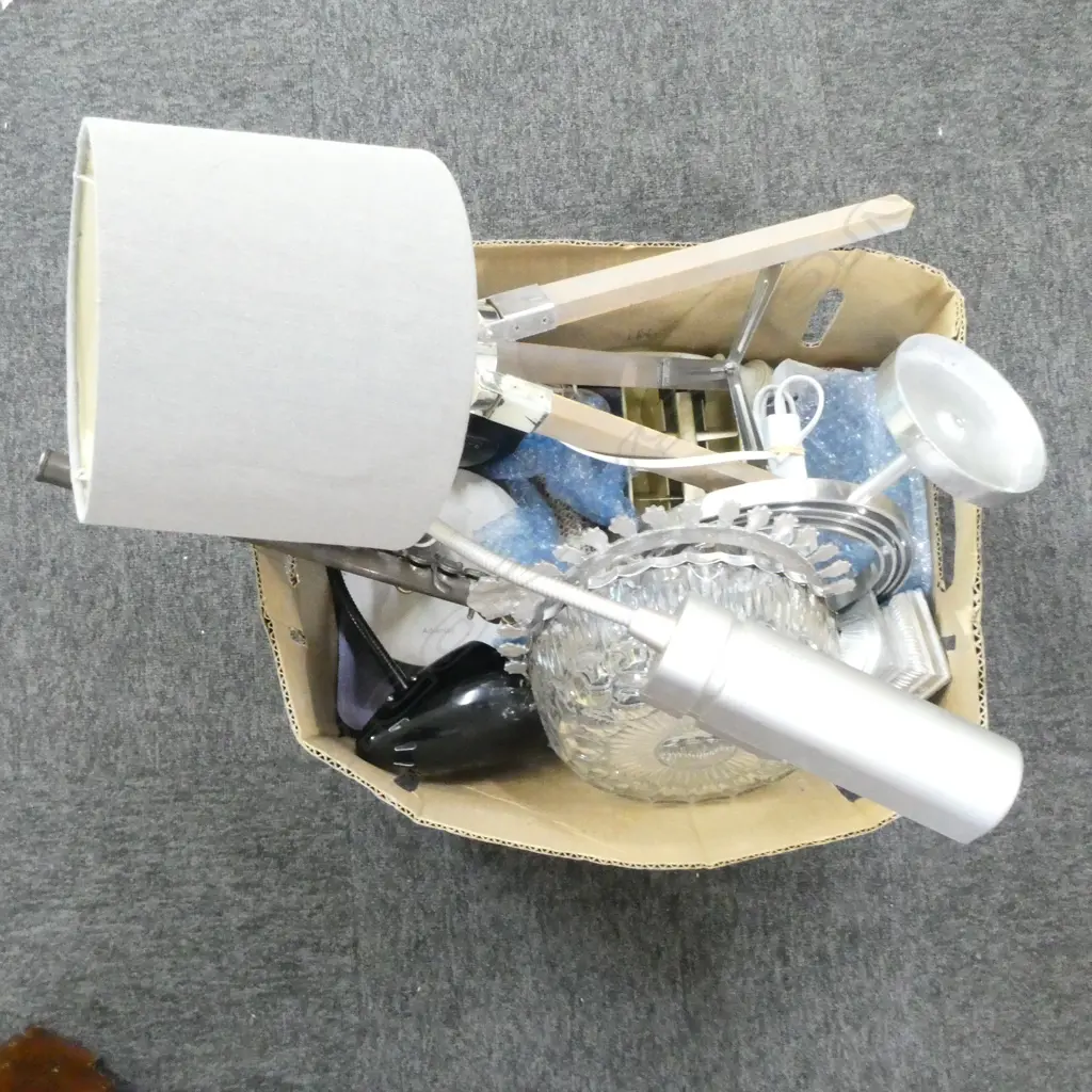 ASST. LAMPS, FLUTE, ETC Image 1++