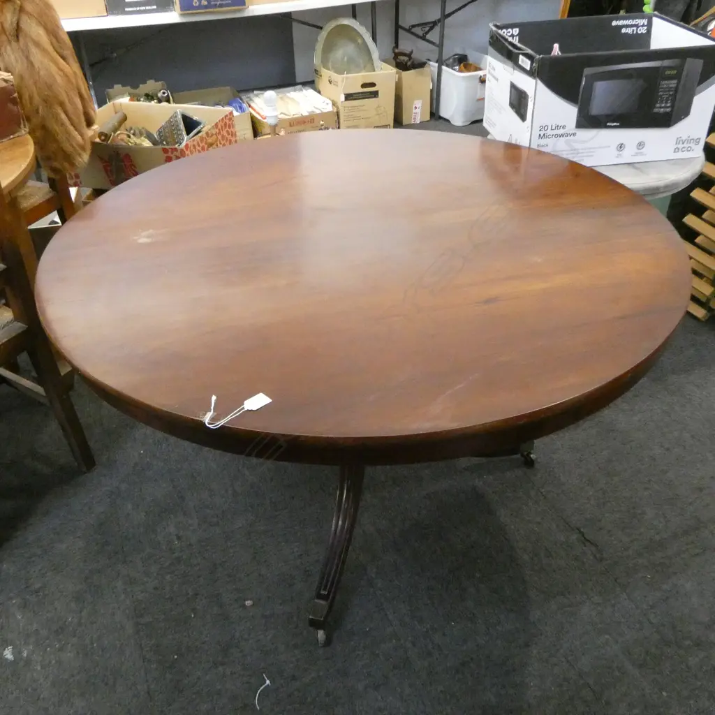 REGENCY MAHOGANY PEDESTAL DINING TABLE H.730mm, 1200mm dia Image 1++