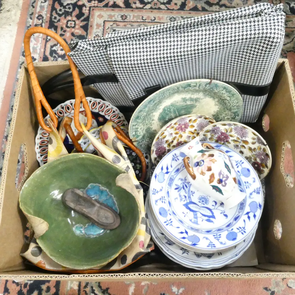 ASST. CHINA INCL. MEISSEN PLATES AF, 2 HANDBAGS Image 1++