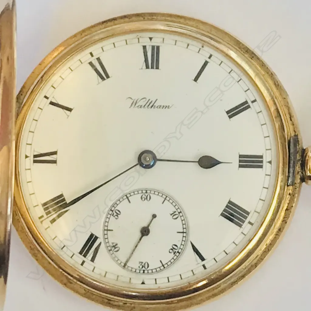 18ct gold hunter Waltham pocket watch Image 1++