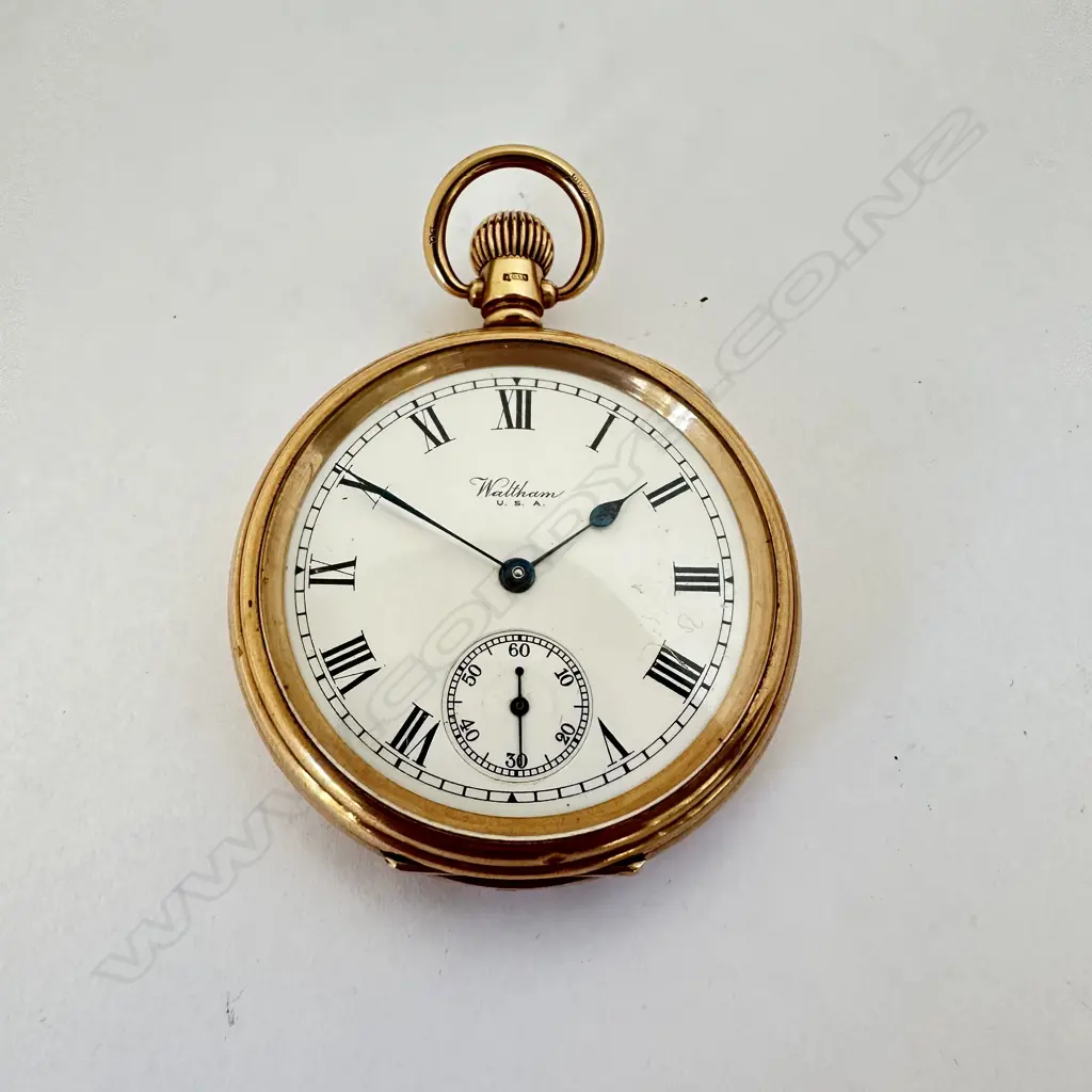 9ct gold open face pocket watch by American Waltham Watch Co., Waltham, USA, number 23734864, Image 1++