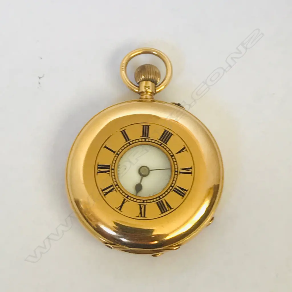 Lady’s 18ct gold half hunter pocket watch Robert Scott Glasgow, number 56992, Image 1++