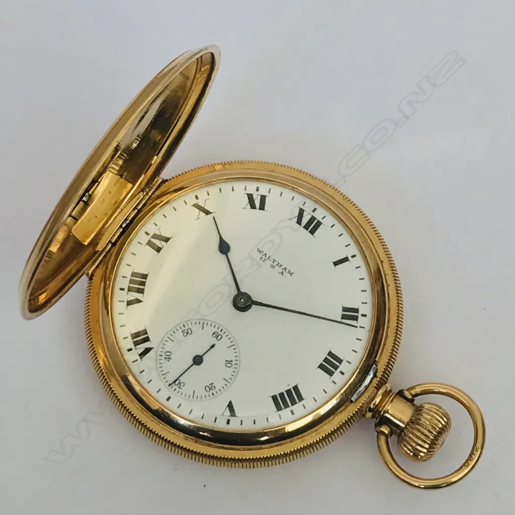 18ct gold hunter pocket watch by Waltham, c.1900, Image 1++