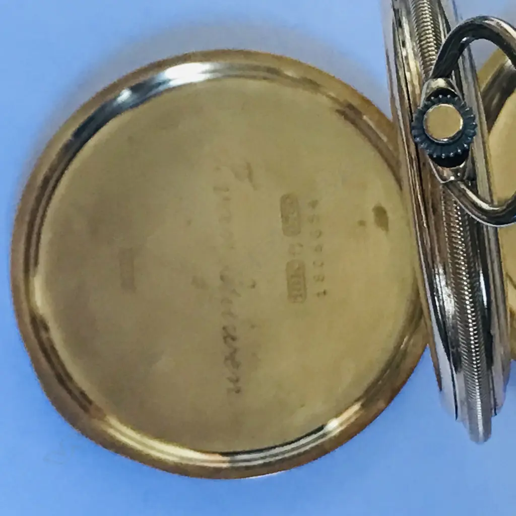 18ct gold slim cased hunter pocket watch, signed 'Vulcain Chronometre, Noord & Zu' Image 1++
