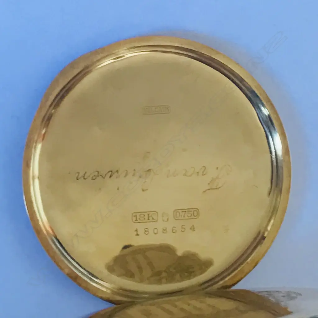 18ct gold slim cased hunter pocket watch, signed 'Vulcain Chronometre, Noord & Zu' Image 1++