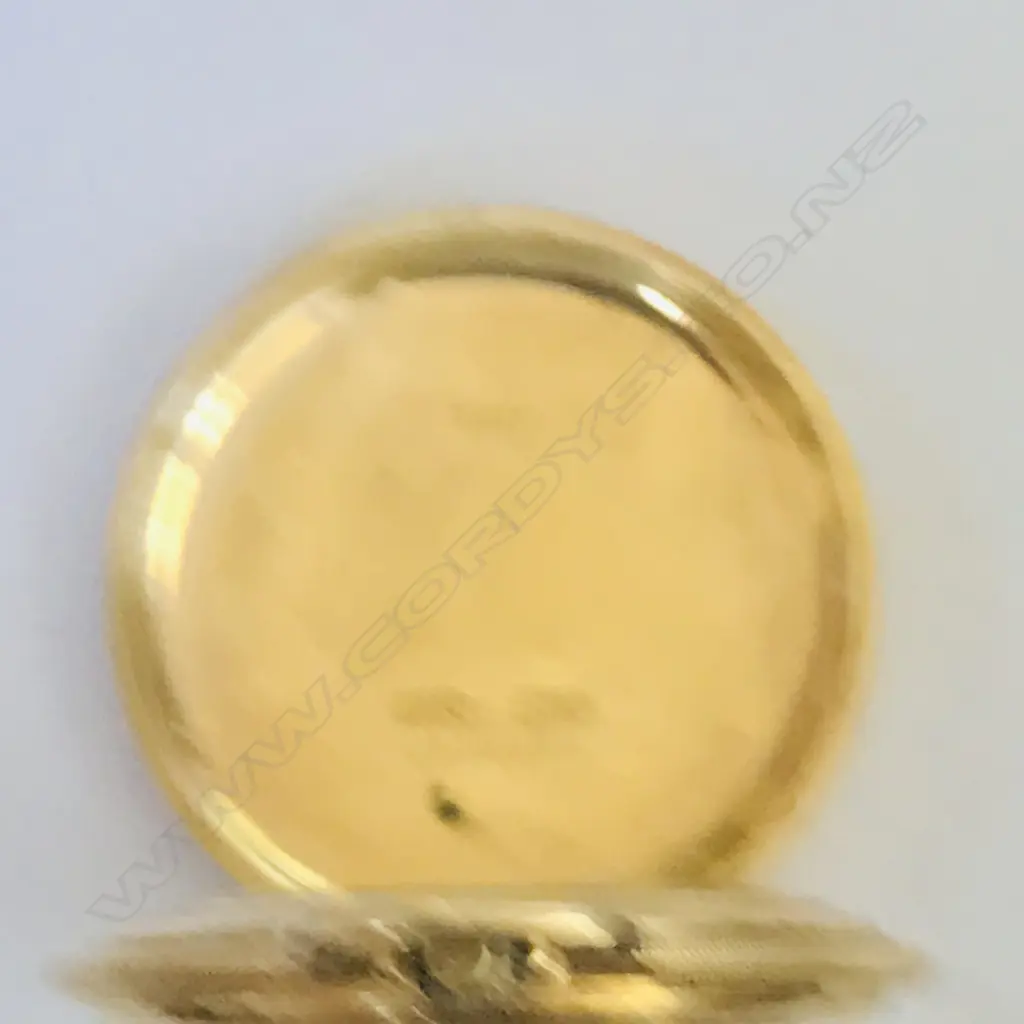 18ct gold slim cased hunter pocket watch, signed 'Vulcain Chronometre, Noord & Zu' Image 1++