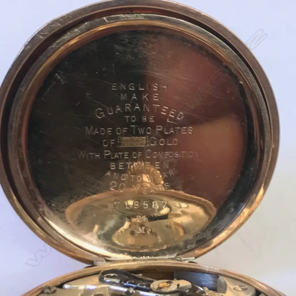 Gold plated cased hunter pocket watch, with Swiss movement Image 1++