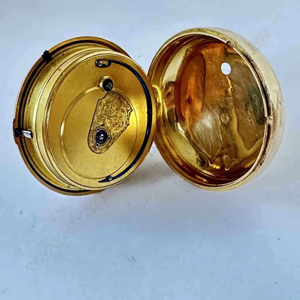 18ct gold English pair case, verge pocket watch Image 1++