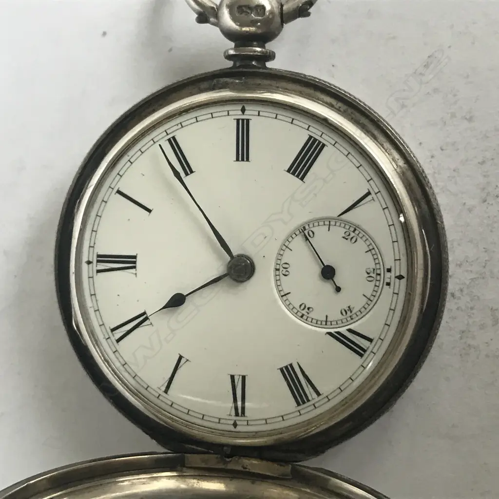 Victorian silver, key wind hunter cased pocket watch, Image 1++