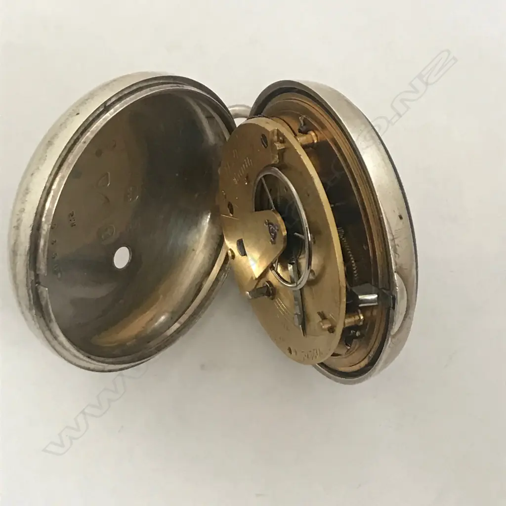 Victorian silver open face pair case pocket watch, by W. Kelly, Louth (Lincolnshire) Image 1++