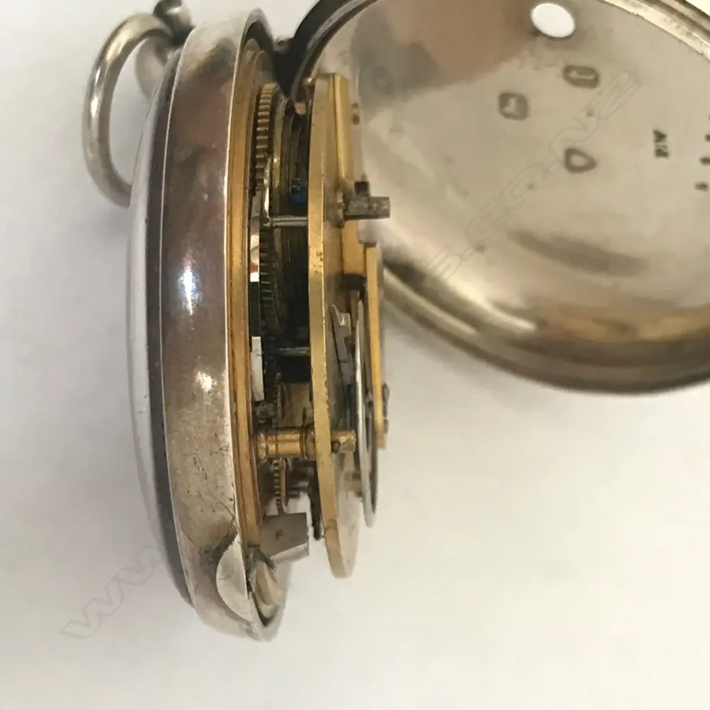 Victorian silver open face pair case pocket watch, by W. Kelly, Louth (Lincolnshire) Image 1++