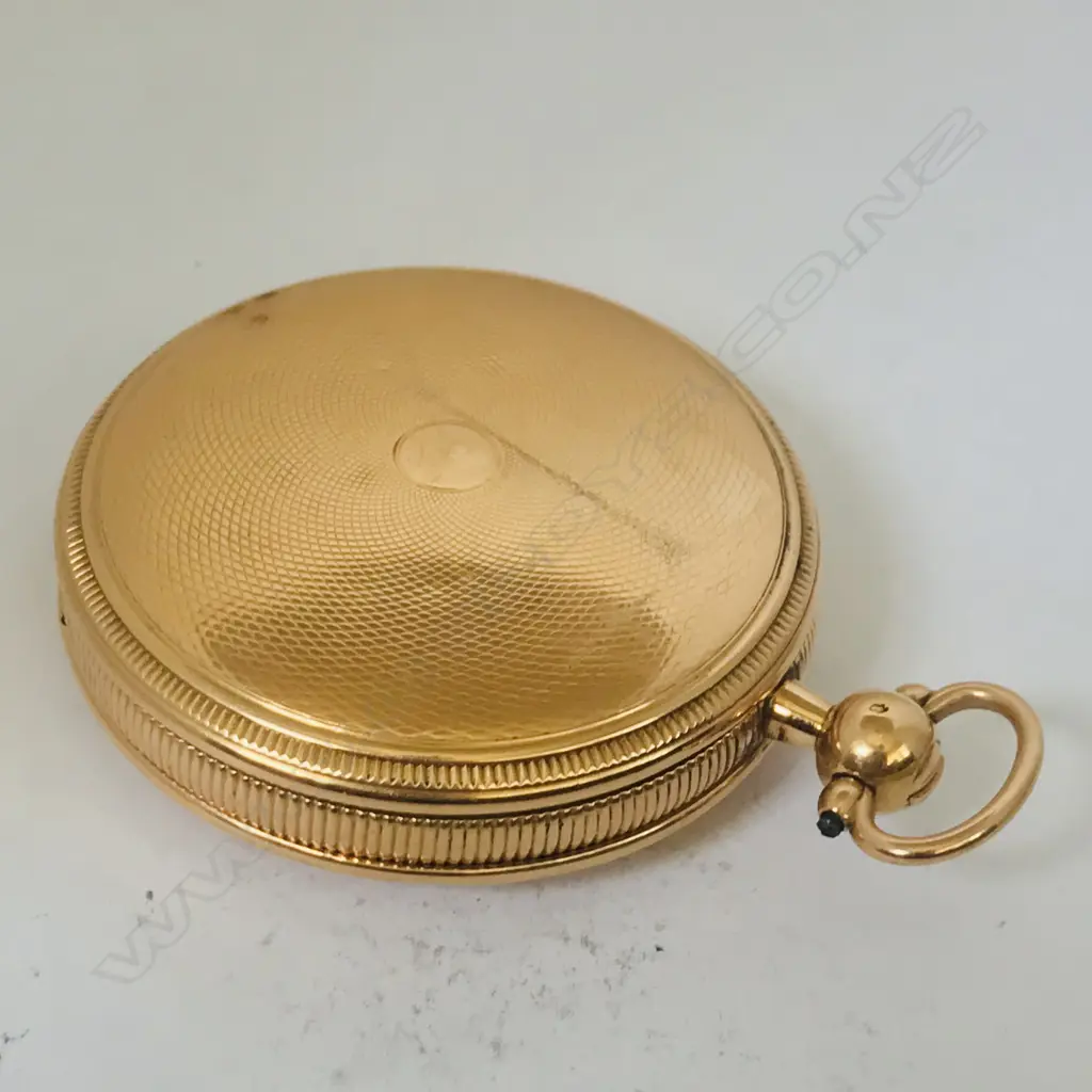 Unmarked gold hunter pocket watch (tests as 14ct) Image 1++