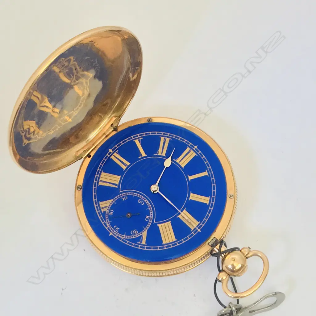 Unmarked gold hunter pocket watch (tests as 14ct) Image 1++