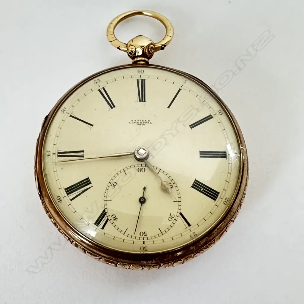 Armorial crested, 18ct gold, open face, transitional movement, pocket watch by Daniels Liverpool, number 6442 Image 1++