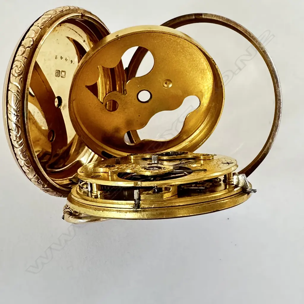 Armorial crested, 18ct gold, open face, transitional movement, pocket watch by Daniels Liverpool, number 6442 Image 1++