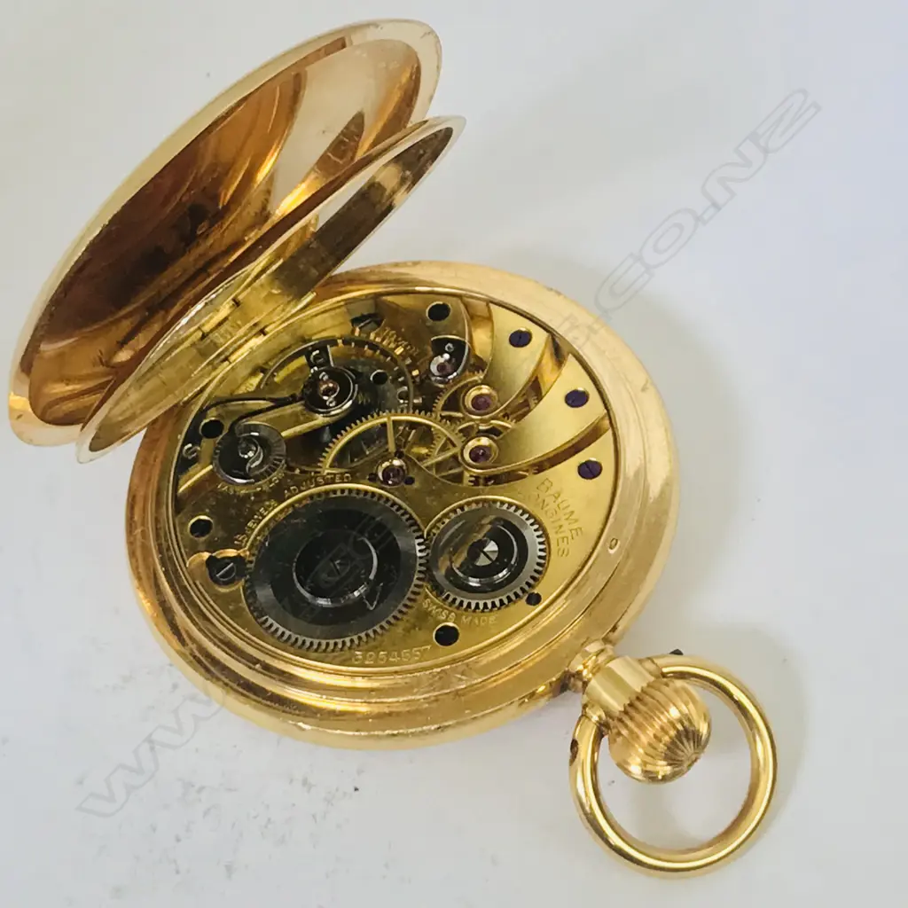 18ct gold hunter cased pocket watch signed 'Baume, Longines', Image 1++