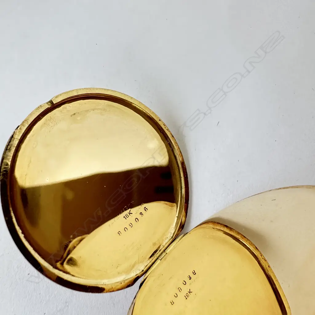 18ct Gold slim dress style Pocket Watch , with movement by Patek Philippe & Co for Black, Starr & Frost, Gorham. Number 809036. Image 1++
