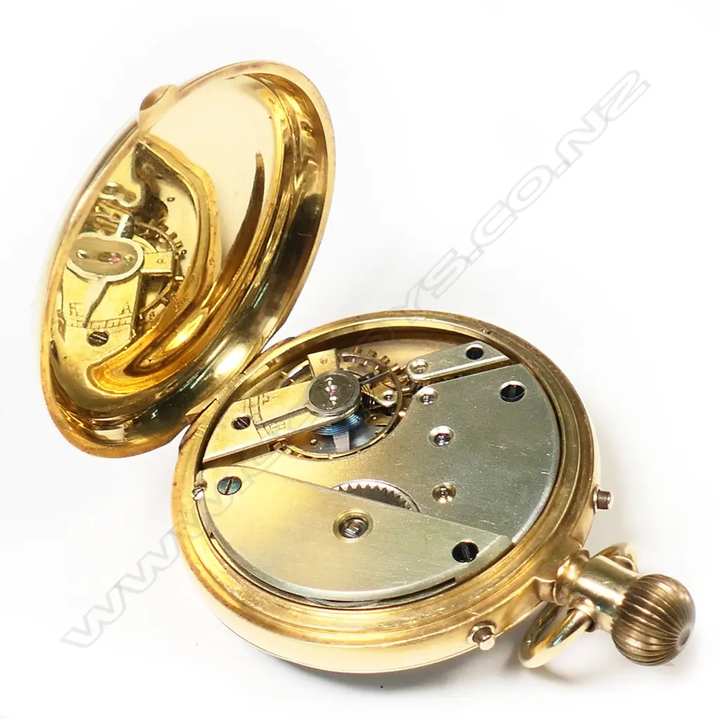 An 18ct gold Swiss open face pocket watch, Image 1++