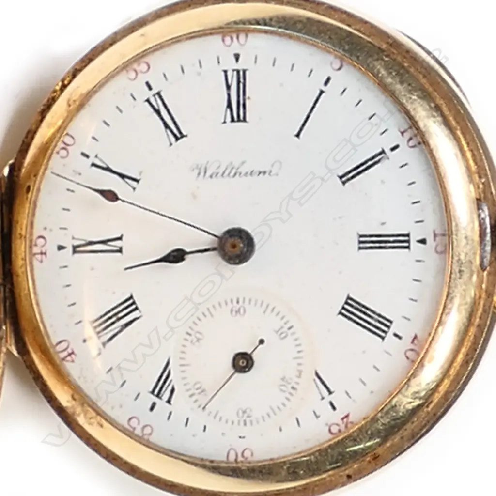 A 14ct gold ladies Waltham hunter pocket watch, Image 1++