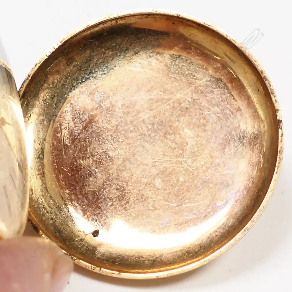 A 14ct gold ladies Waltham hunter pocket watch, Image 1++