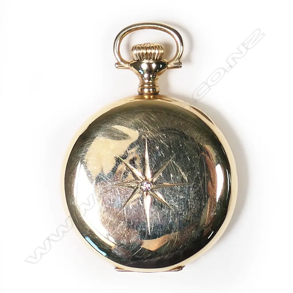 A 14ct gold ladies Waltham hunter pocket watch, Image 1++