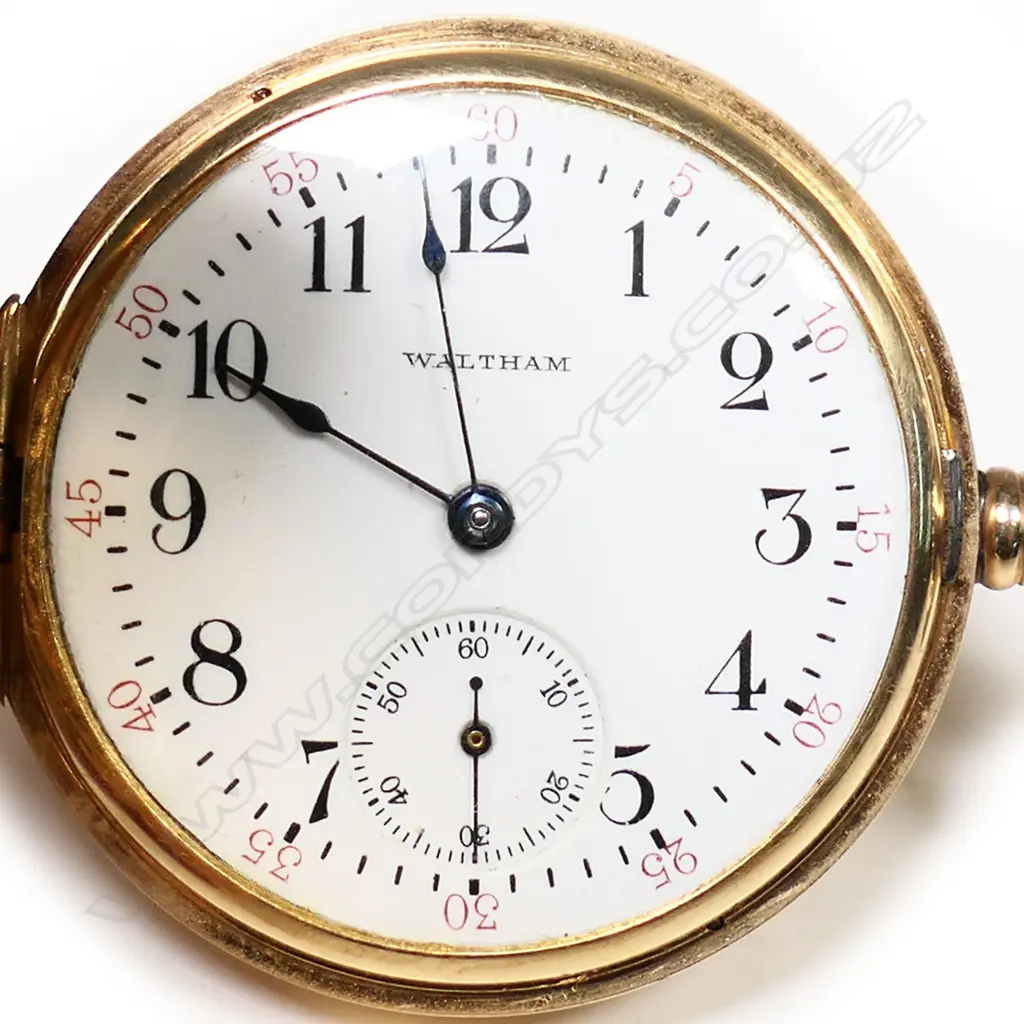 A 14ct gold ladies Waltham hunter pocket watch, Image 1++