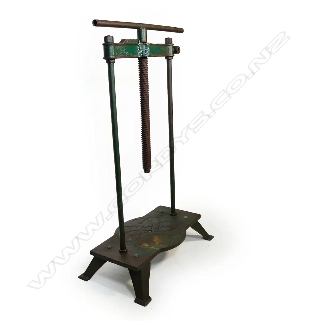A large vintage farm made tall cast iron wine press with cage, Image 1++