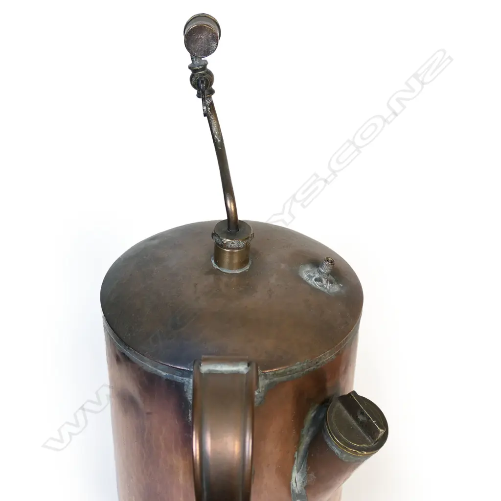 Two vintner’s vintage small copper  handheld sprayers, Image 1++