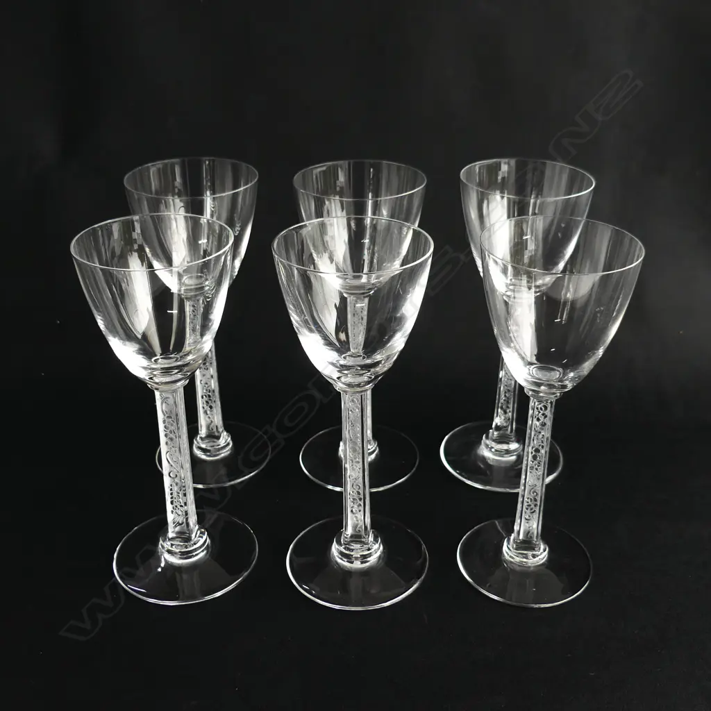 Six small Lalique wine glasses, Image 1++