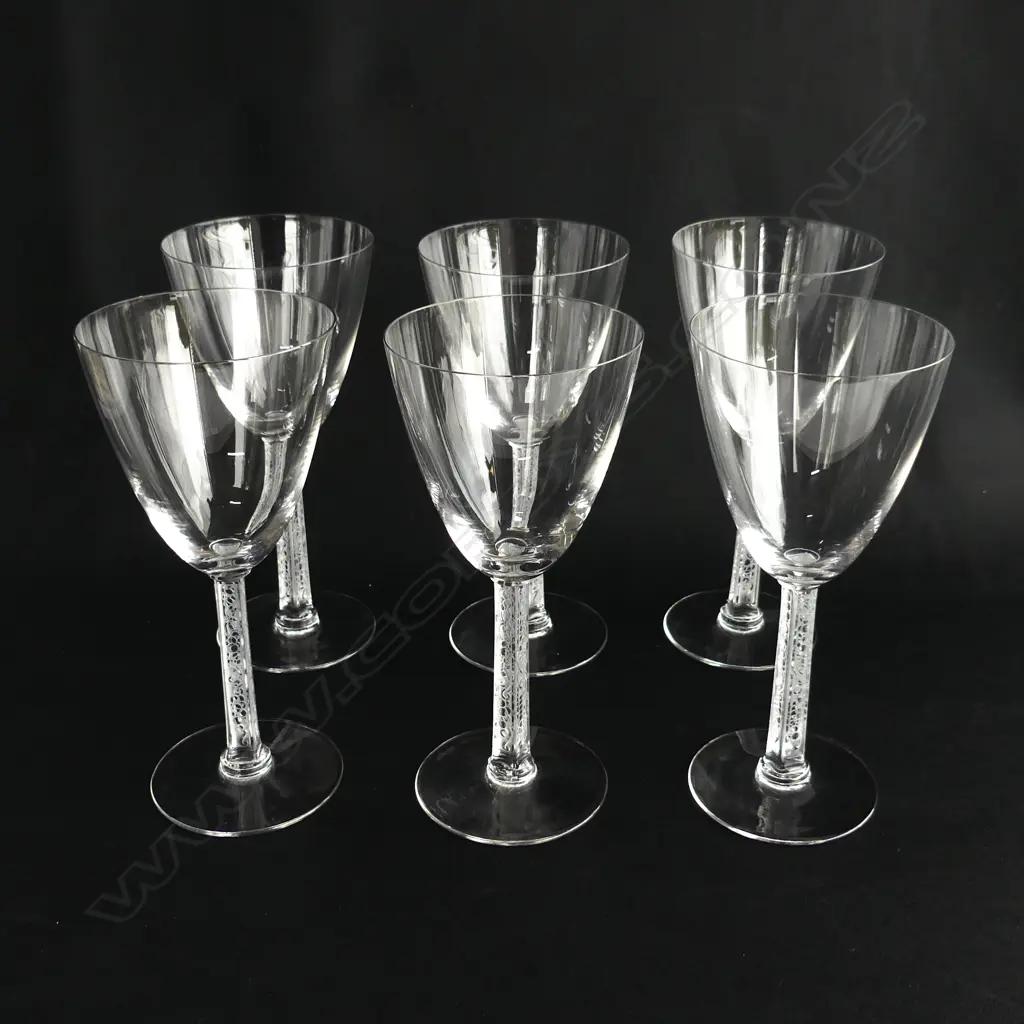 Six medium Lalique wine glasses, Image 1++