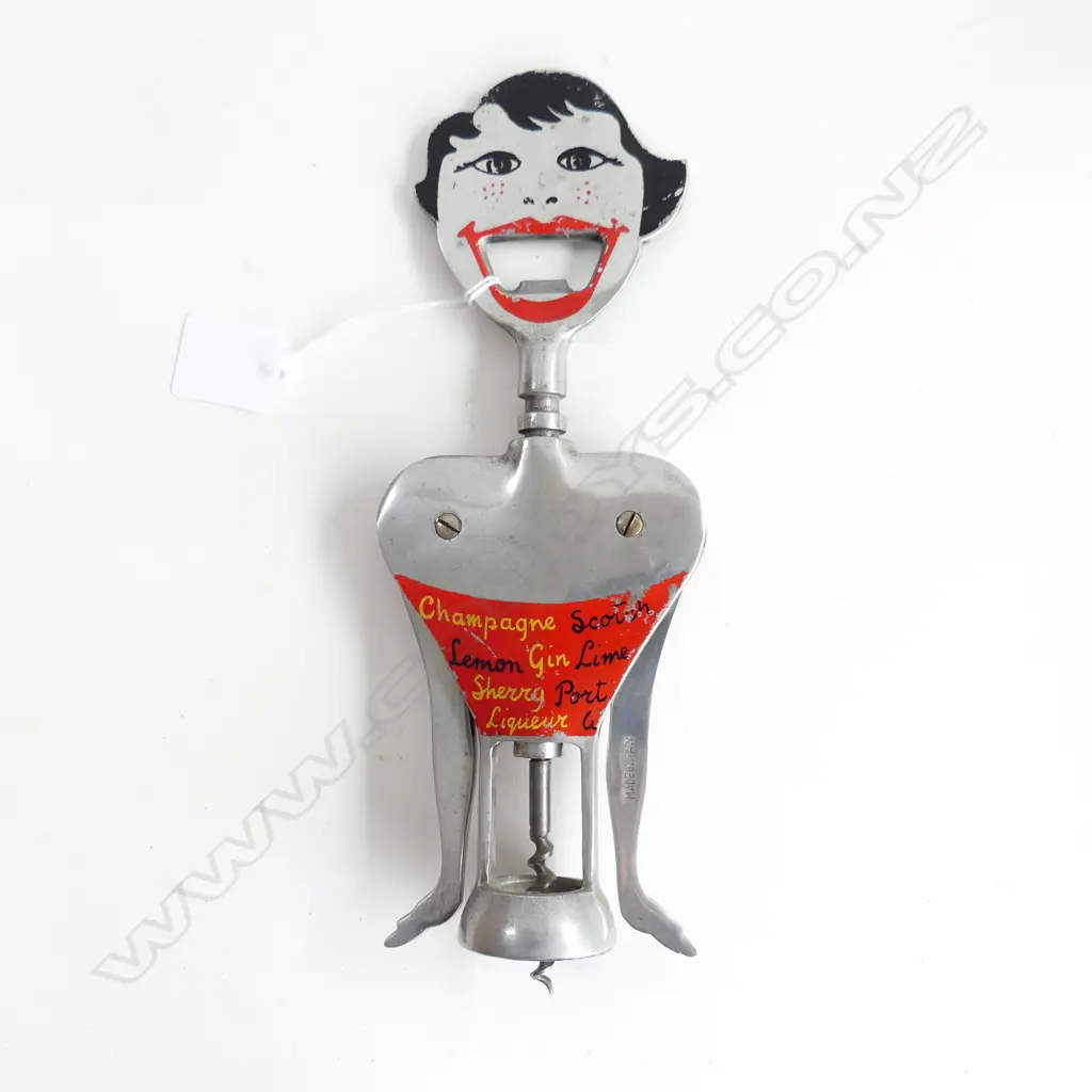 A large Italian corkscrew, Image 1++