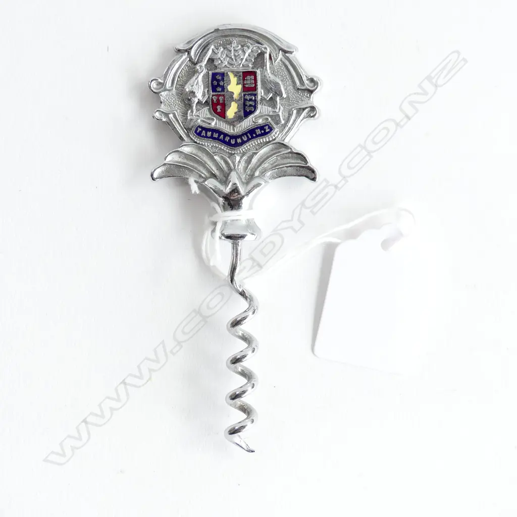 (#A New Zealand ‘Taumarunui’ souvenir corkscrew Image 1++