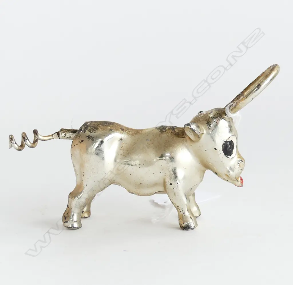 A novelty bull corkscrew with head as cap lifter, Image 1++
