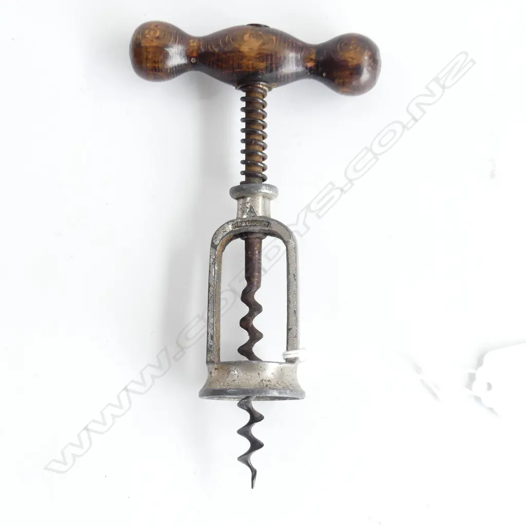 A corkscrew, Image 1++