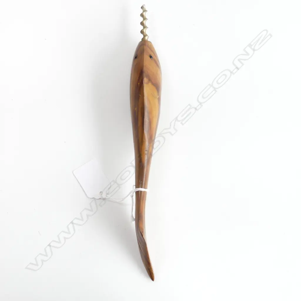 A wooden fish corkscrew bottle opener, Image 1++