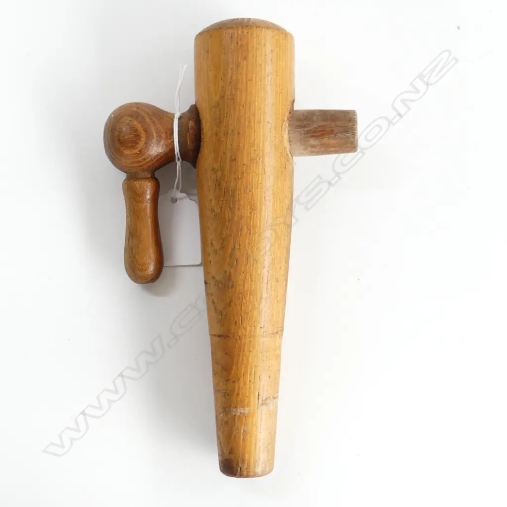 A wooden cask barrel tap, Image 1++
