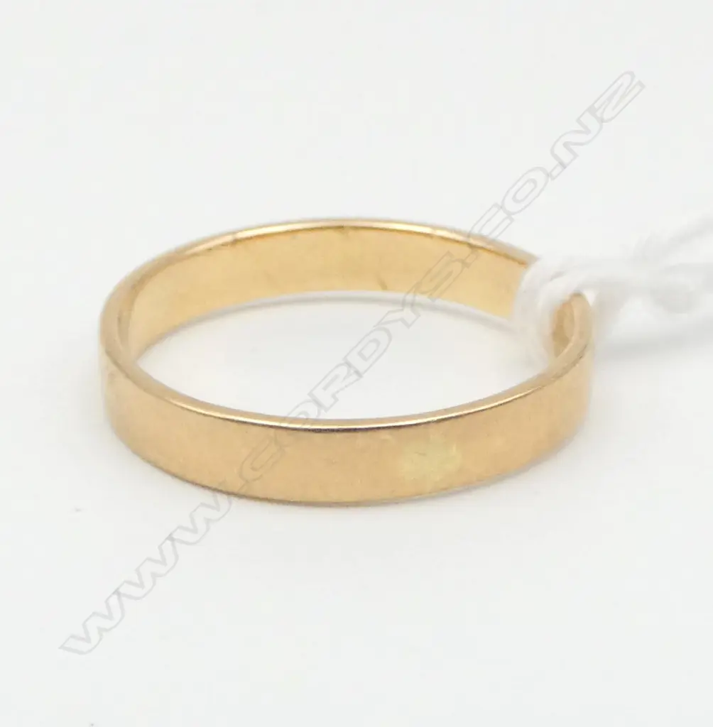 18ct GOLD PLAIN BAND RING 2.5gms SIZE O Image 1++