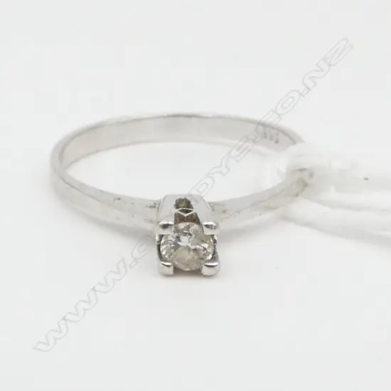 14ct WG DIAMOND SOLITAIRE RING, 1.19gm, SIZE I