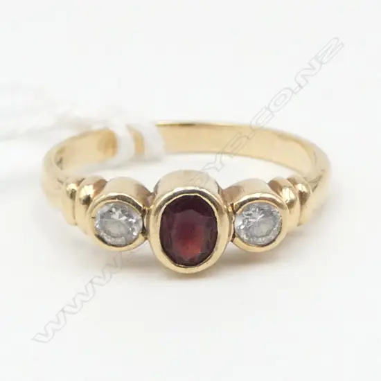 9ct GOLD GARNET & CZ 3 STONE RING rub-over mounts 2.37gms SIZE N