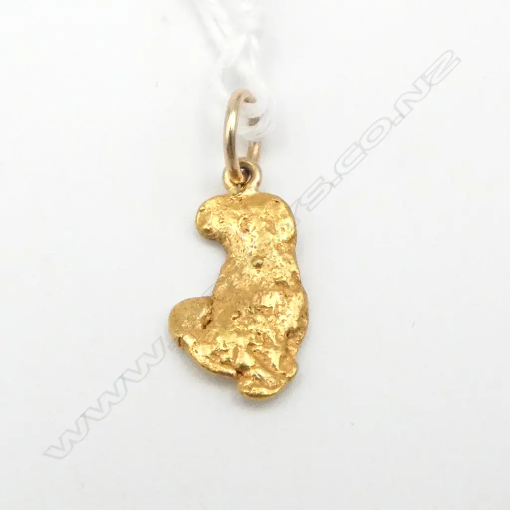 'flatty' GOLD NUGGET FORM PENDANT testing 23.64ct 2.19gms Image 1++