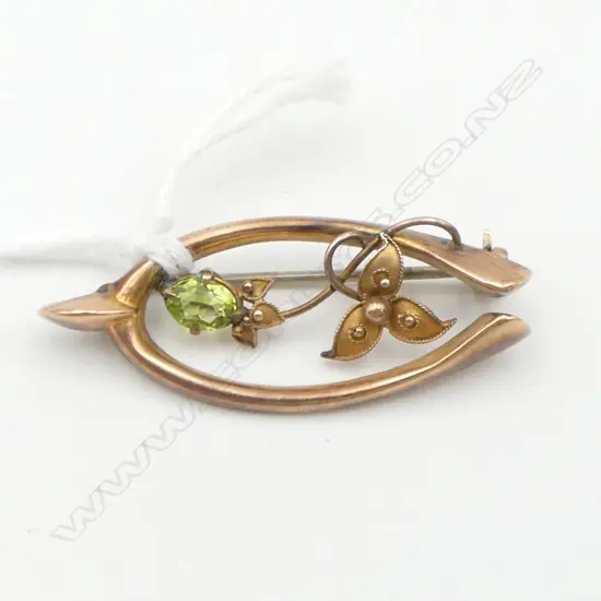 EDWARDIAN 9ct & GEM SET wishbone BROOCH 2.3gms