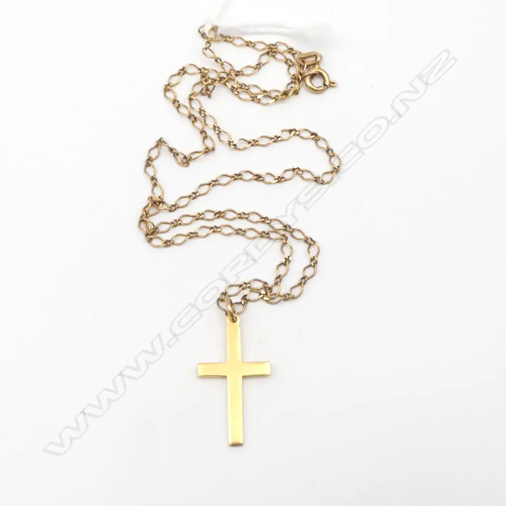 9ct GOLD CROSS & CHAIN, 2.56gm, L.400mm Image 1++