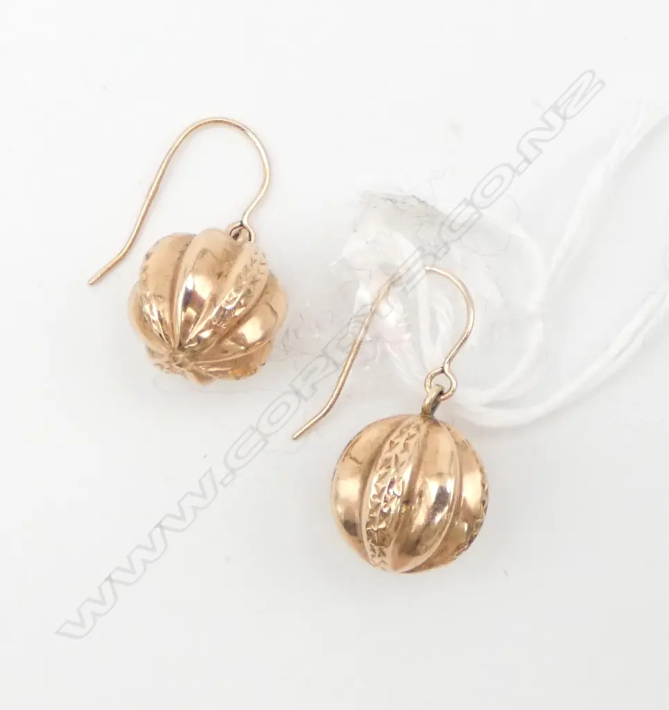 9ct ROSE GOLD PAIR EARRINGS ribbed melon form with hooks for pierced ears 2.48gms Image 1++